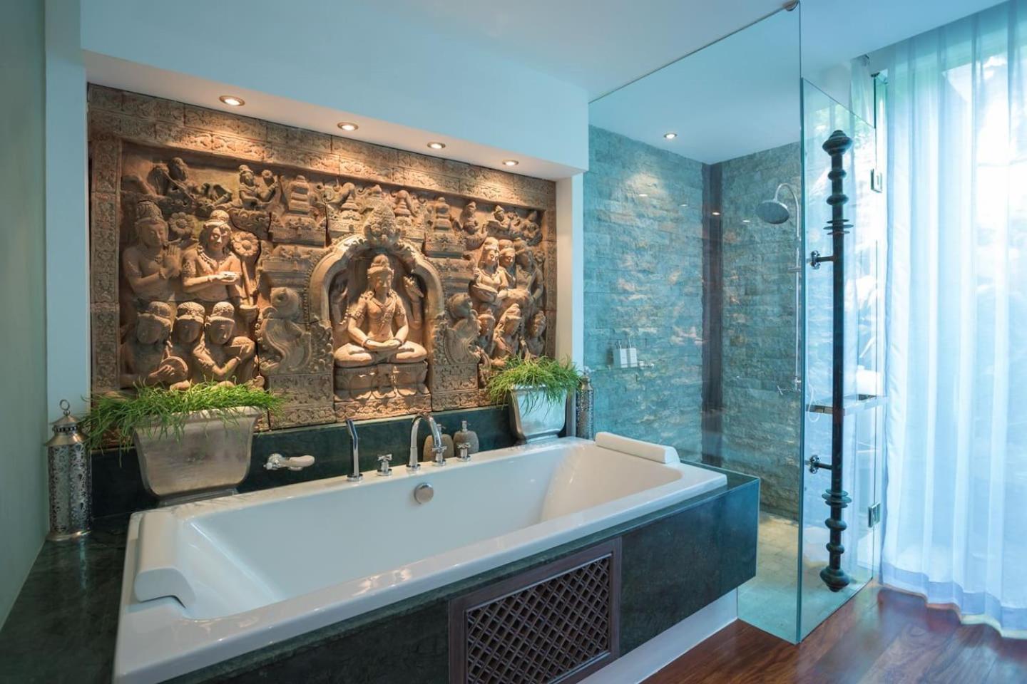 Villa On The Rocks, 4 Bedrooms, Phuket Surin Beach  Extérieur photo